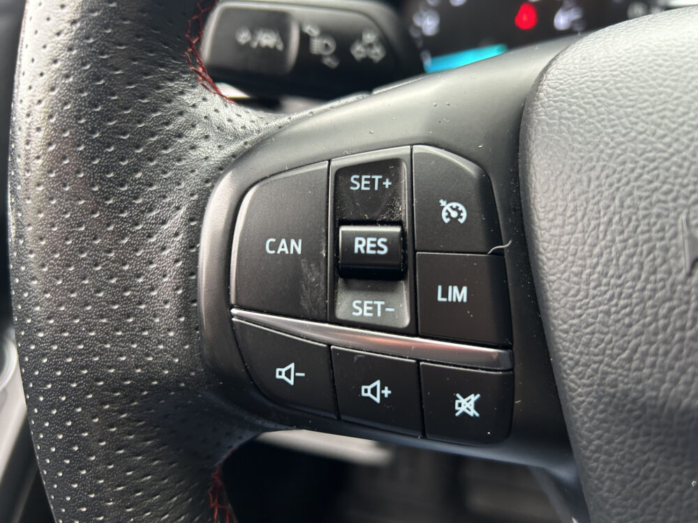 Ford FOCUS Wagon 1.0 EcoBoost ST Line Business // LED // NAVI + CARPLAY // PDC V+A // CRUISE // TREKHAAK!! 9
