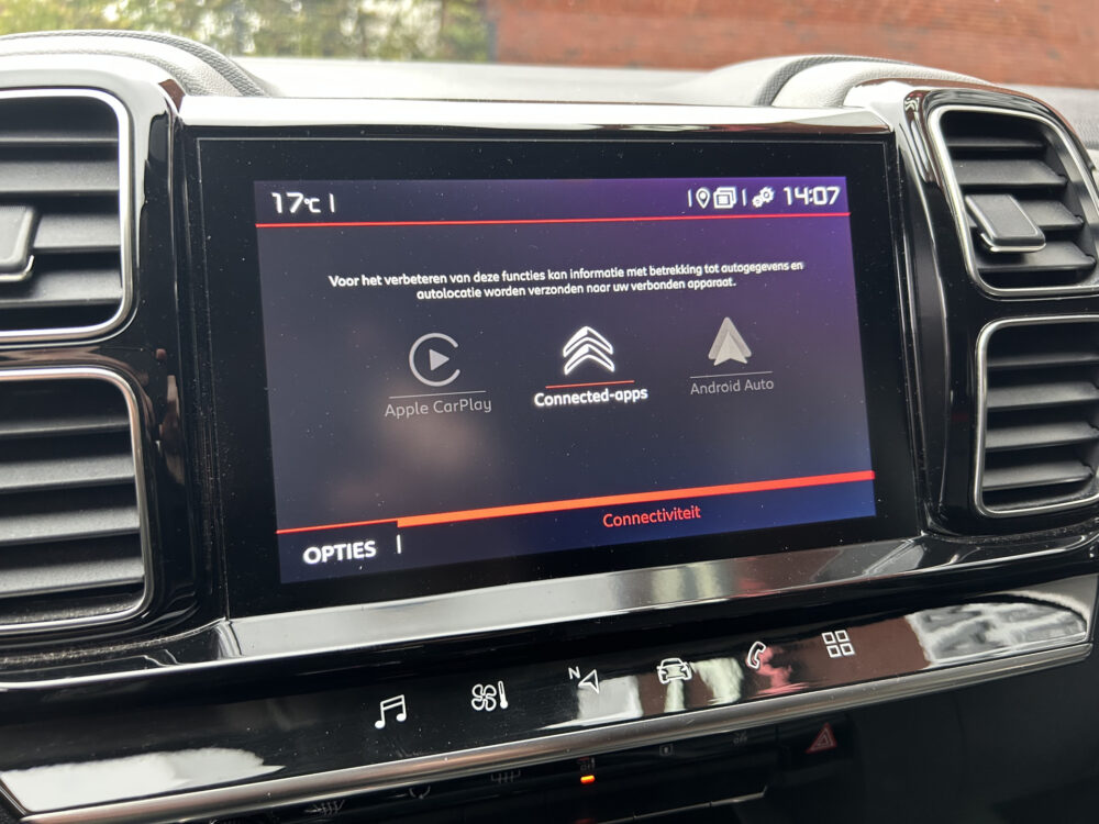 Citroën C5 Aircross 1.2 PureTech Shine // LED // NAVI + CARPLAY // CAMERA // PDC V+A // KEYLESS 18