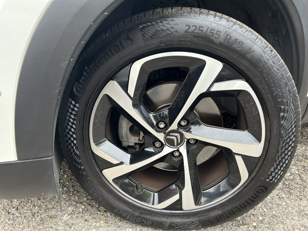 Citroën C5 Aircross 1.2 PureTech Shine // LED // NAVI + CARPLAY // CAMERA // PDC V+A // KEYLESS 29