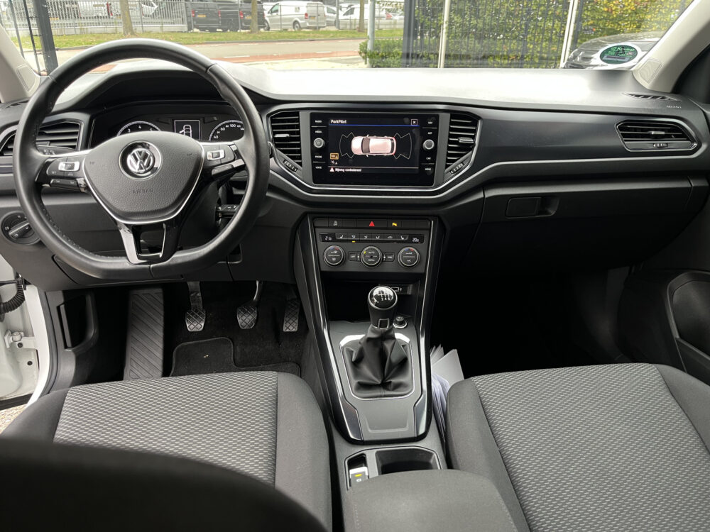 Volkswagen T-Roc 1.0 TSI Style // ADAPT. CRUISE // CLIMA // NAVI // STOELVERWARMING // PDC V+A // 15