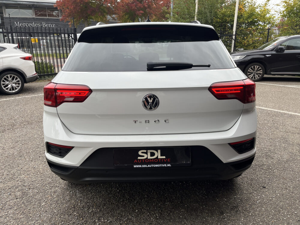 Volkswagen T-Roc 1.0 TSI Style // ADAPT. CRUISE // CLIMA // NAVI // STOELVERWARMING // PDC V+A // 4