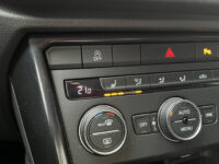 Volkswagen T-Roc 1.0 TSI Style // ADAPT. CRUISE // CLIMA // NAVI // STOELVERWARMING // PDC V+A // 54