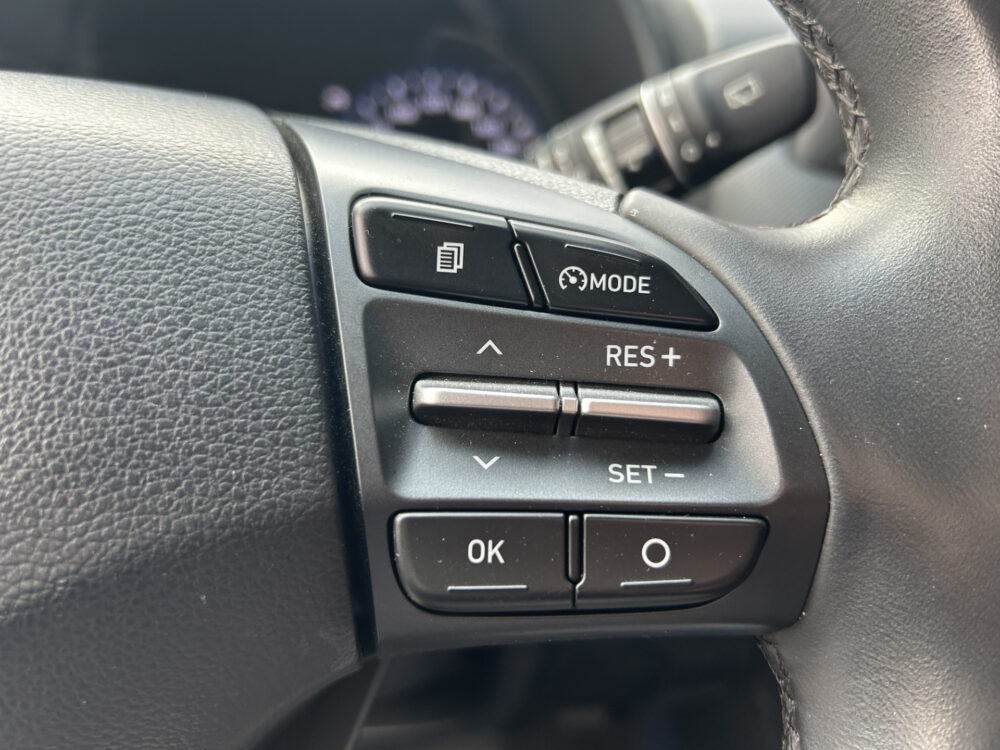 Hyundai KONA 1.0 T-GDI Fashion // LED // KEYLESS // CLIMA // APPLE CARPLAY / ANDROID AUTO // PDC 10