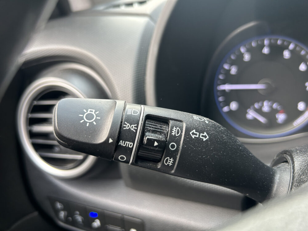 Hyundai KONA 1.0 T-GDI Fashion // LED // KEYLESS // CLIMA // APPLE CARPLAY / ANDROID AUTO // PDC 11