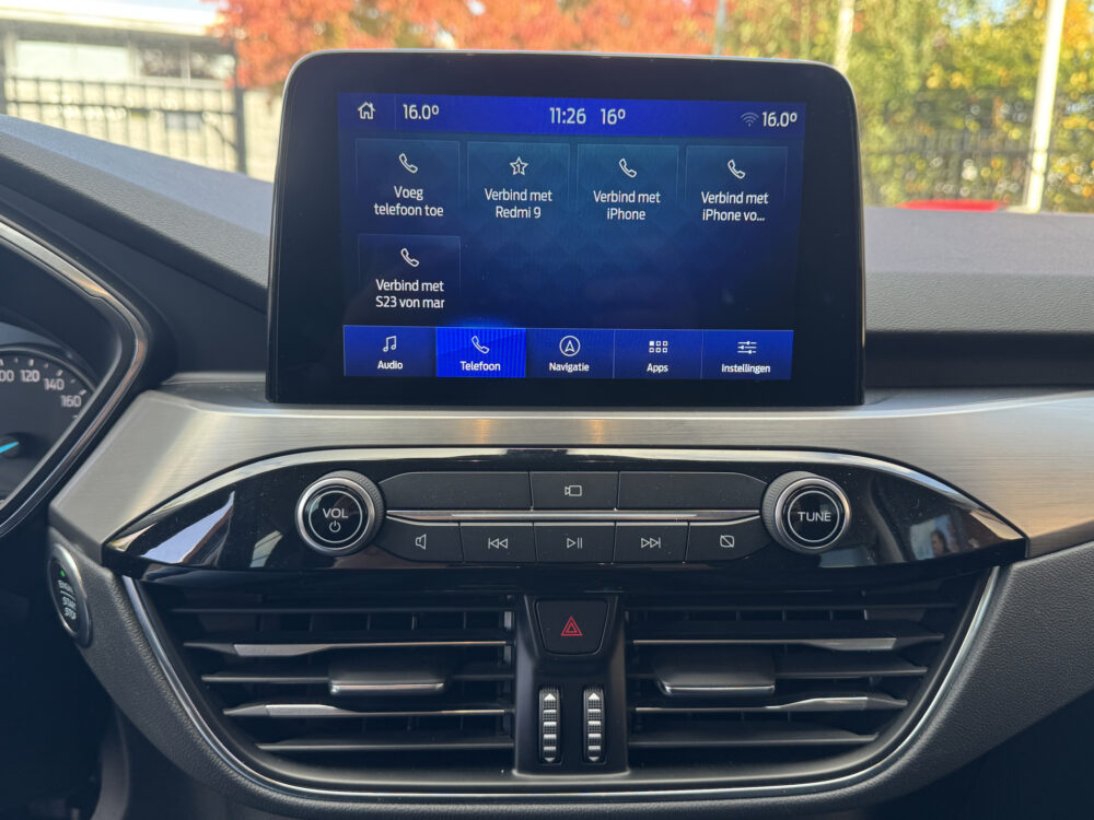 Ford Kuga 2.5 PHEV Titanium // CAMERA+SENSOREN // DODEHOEK // ADAPTIVE CRUISE // NAVI+CARPLAY // STOEL VERWARMING // 15