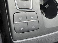 Ford Kuga 2.5 PHEV Titanium // CAMERA+SENSOREN // DODEHOEK // ADAPTIVE CRUISE // NAVI+CARPLAY // STOEL VERWARMING // 52