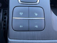 Ford Kuga 2.5 PHEV Titanium // CAMERA+SENSOREN // DODEHOEK // ADAPTIVE CRUISE // NAVI+CARPLAY // STOEL VERWARMING // 62