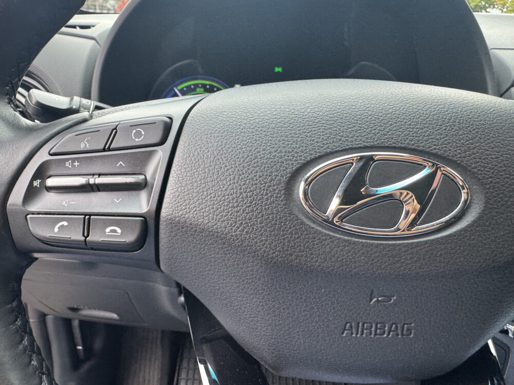 Hyundai KONA 1.6 GDI HEV Fashion // NAVI // APPLE CARPLAY / ANDOID AUTO // CAMERA // CLIMA // CRUISE // STOEL + STUURVERWARMING // 10