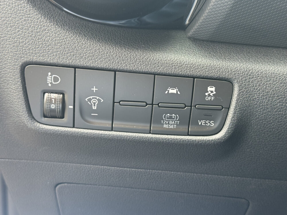 Hyundai KONA 1.6 GDI HEV Fashion // NAVI // APPLE CARPLAY / ANDOID AUTO // CAMERA // CLIMA // CRUISE // STOEL + STUURVERWARMING // 23