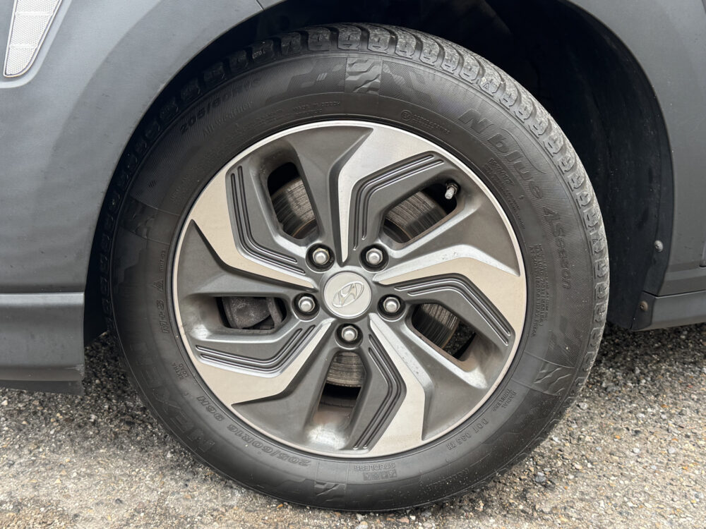 Hyundai KONA 1.6 GDI HEV Fashion // NAVI // APPLE CARPLAY / ANDOID AUTO // CAMERA // CLIMA // CRUISE // STOEL + STUURVERWARMING // 6