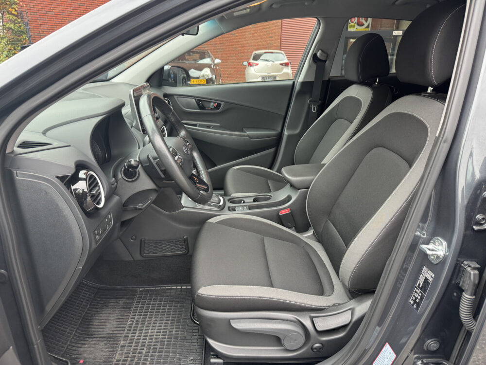 Hyundai KONA 1.6 GDI HEV Fashion // NAVI // APPLE CARPLAY / ANDOID AUTO // CAMERA // CLIMA // CRUISE // STOEL + STUURVERWARMING // 7