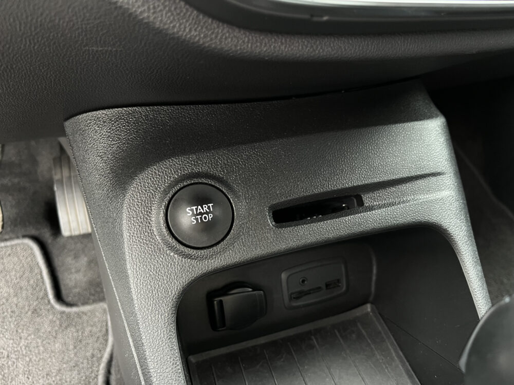 Renault Captur 1.2 TCe Intens 14.000km // UNIEKE KM STAND INCL. HISTORIE !! // 25