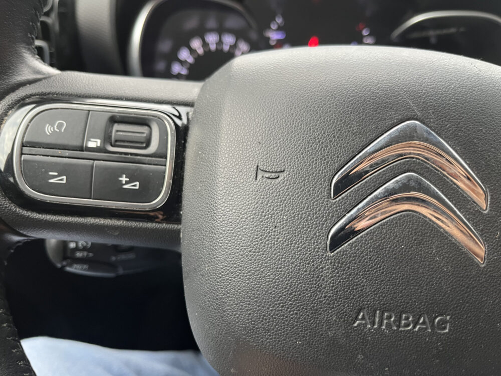 Citroën C3 Aircross 1.2 PureTech S&S Shine // TREKHAAK // NAVI // CLIMA // PDC // CRUISE // APPLE CARPLAY / ANDROID AUTO // 10