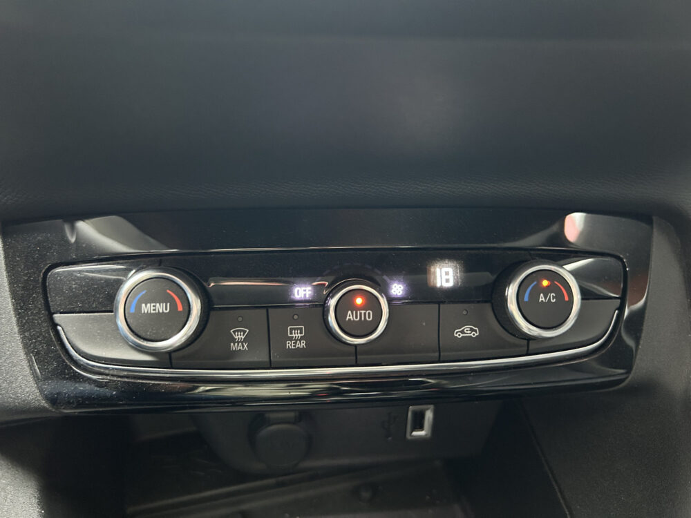 Opel CORSA-E Ultimate 50 kWh // FULL LED // NAVI + CARPLAY // CAMERA // PDC V+A // CLIMA // KEYLESS // HALF-LEDER 19