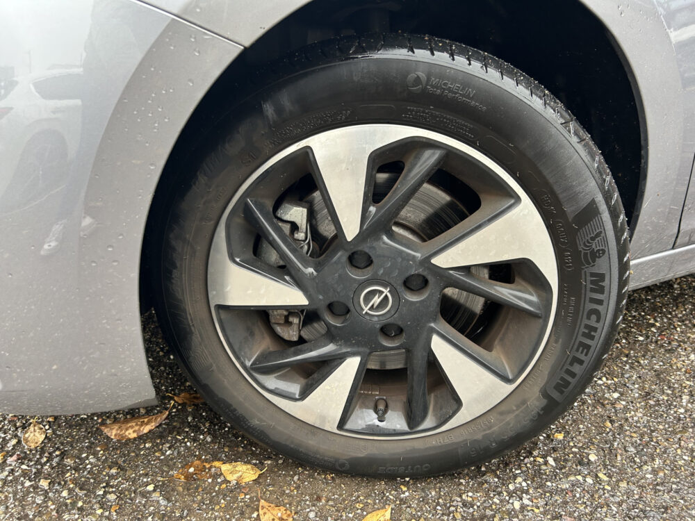 Opel CORSA-E Ultimate 50 kWh // FULL LED // NAVI + CARPLAY // CAMERA // PDC V+A // CLIMA // KEYLESS // HALF-LEDER 28