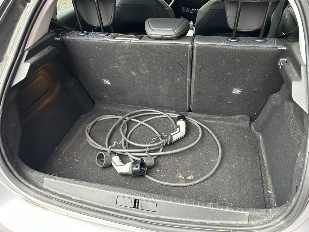 Opel CORSA-E Ultimate 50 kWh // FULL LED // NAVI + CARPLAY // CAMERA // PDC V+A // CLIMA // KEYLESS // HALF-LEDER 30