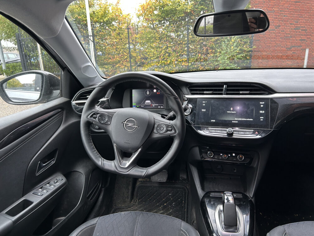 Opel CORSA-E Ultimate 50 kWh // FULL LED // NAVI + CARPLAY // CAMERA // PDC V+A // CLIMA // KEYLESS // HALF-LEDER 7