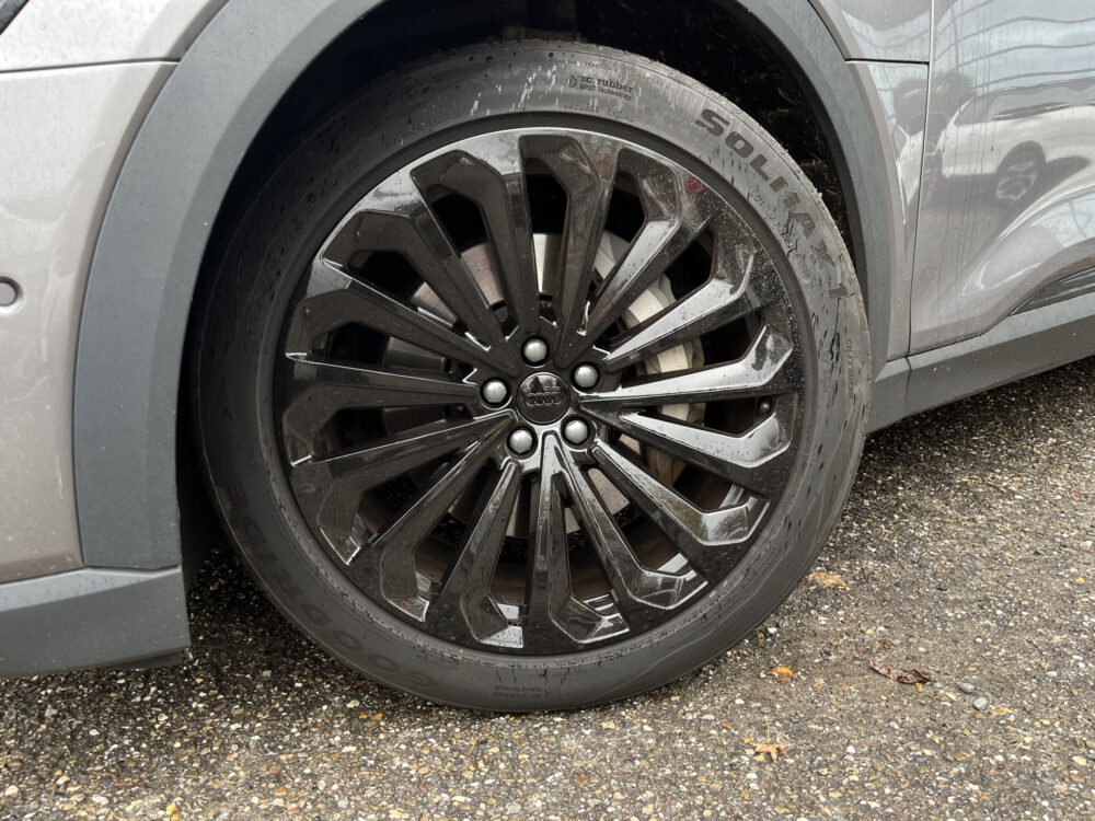 Audi e-tron e-tron 50 quattro Launch Black Edition 71 kWh - SOH 100%!! // HALF LEDER-ALCANTARA // ELEK. KLEP // VIRTUAL COCKPIT // KEYLESS / 11