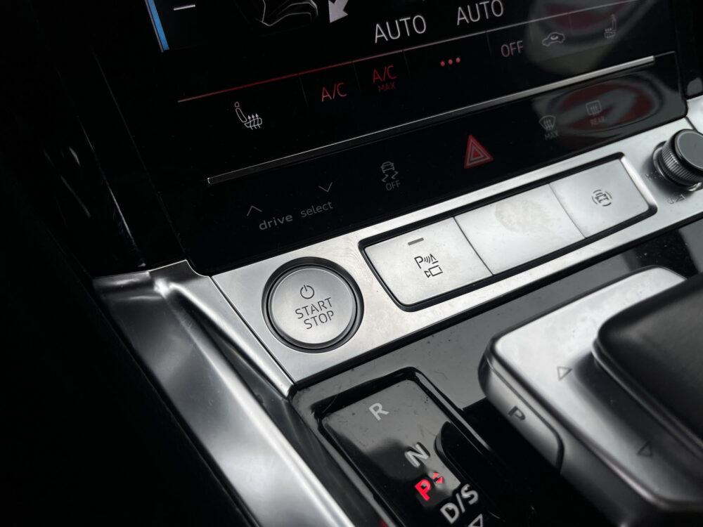 Audi e-tron e-tron 50 quattro Launch Black Edition 71 kWh - SOH 100%!! // HALF LEDER-ALCANTARA // ELEK. KLEP // VIRTUAL COCKPIT // KEYLESS / 31