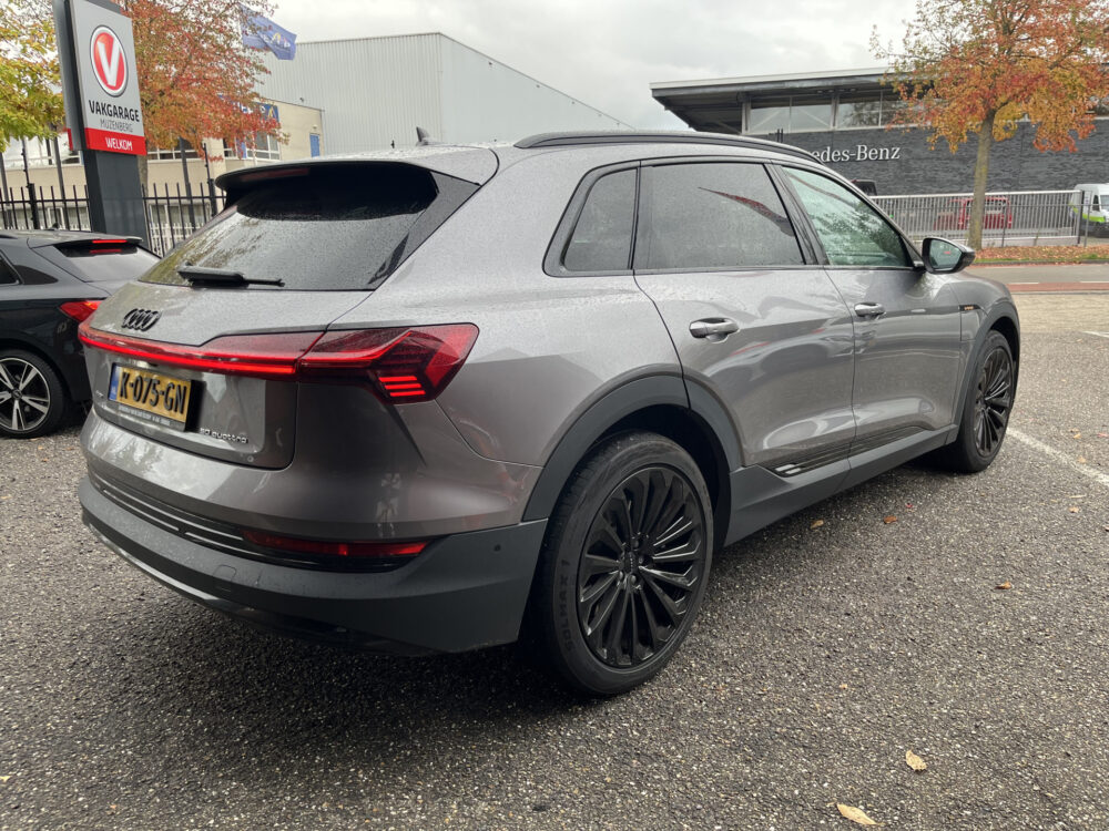 Audi e-tron e-tron 50 quattro Launch Black Edition 71 kWh - SOH 100%!! // HALF LEDER-ALCANTARA // ELEK. KLEP // VIRTUAL COCKPIT // KEYLESS / 5