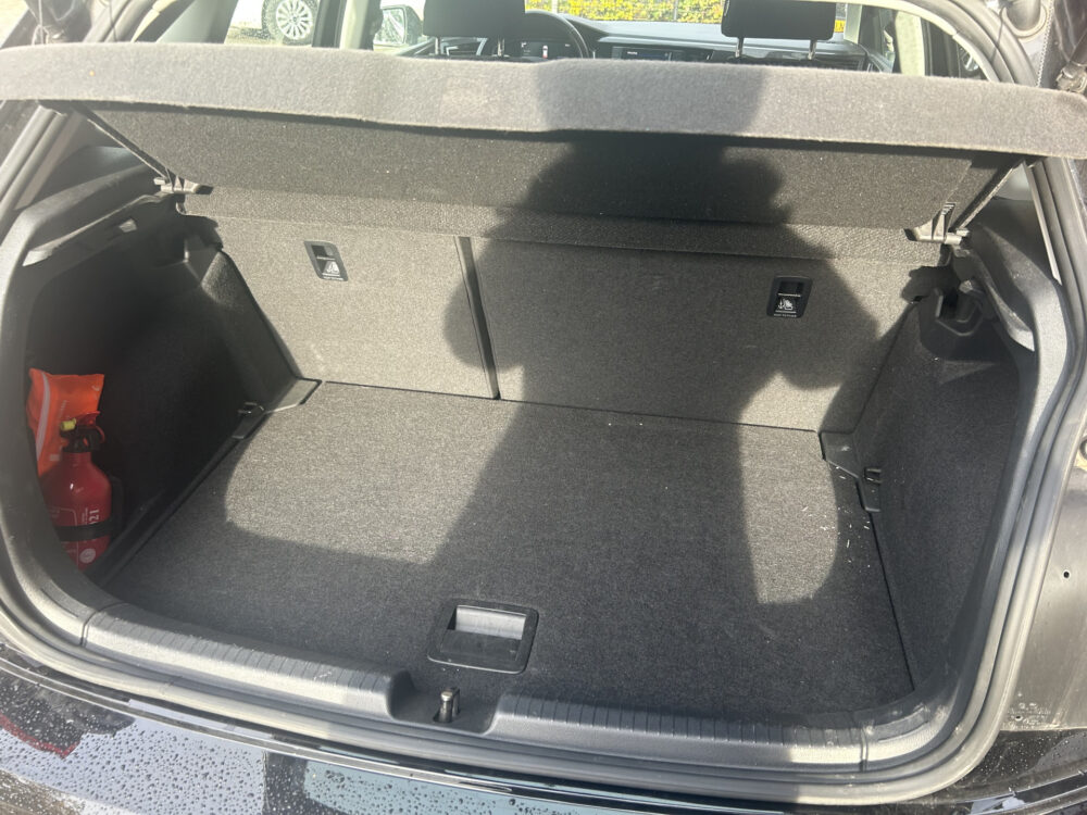 Volkswagen Polo 1.0 TSI Comfortline 1e EIGENAAR!! // FULL LED // APPLE CARPLAY / ANDROID AUTO // PDC V+A // CRUISE 26