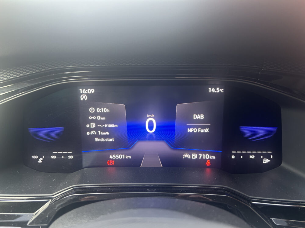 Volkswagen Polo 1.0 TSI Comfortline 1e EIGENAAR!! // FULL LED // APPLE CARPLAY / ANDROID AUTO // PDC V+A // CRUISE 28