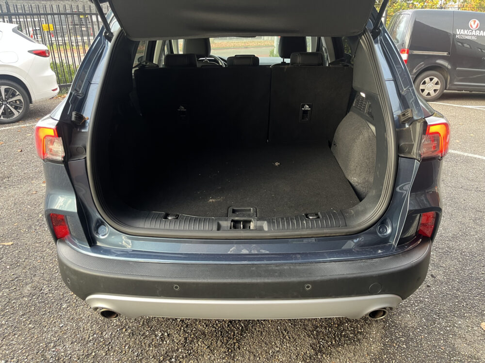 Ford Kuga 2.5 PHEV Titanium X // ADAPT. CRUISE // DODEHOEK // B&O SOUND // KEYLESS // NAVI+CARPLAY // WINTERPACK // FULL LED // 13