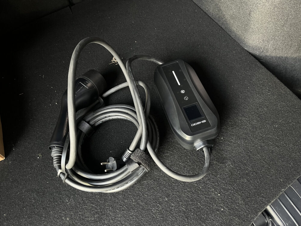 Ford Kuga 2.5 PHEV Titanium X // ADAPT. CRUISE // DODEHOEK // B&O SOUND // KEYLESS // NAVI+CARPLAY // WINTERPACK // FULL LED // 37