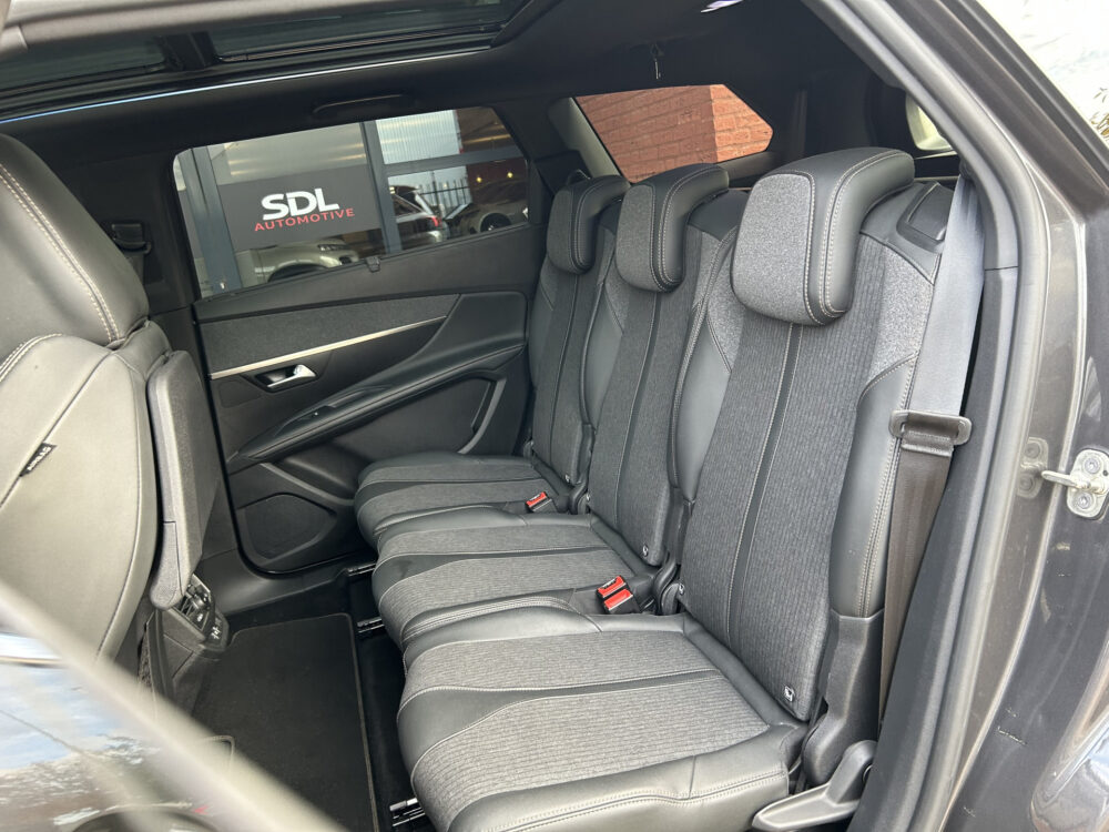 Peugeot 5008 1.2 PureTech GT-Line 7p // FULL LED // NAVI + CARPLAY // PANO/SCHUIFKANTELDAK // CAMERA // PDC V+A 28