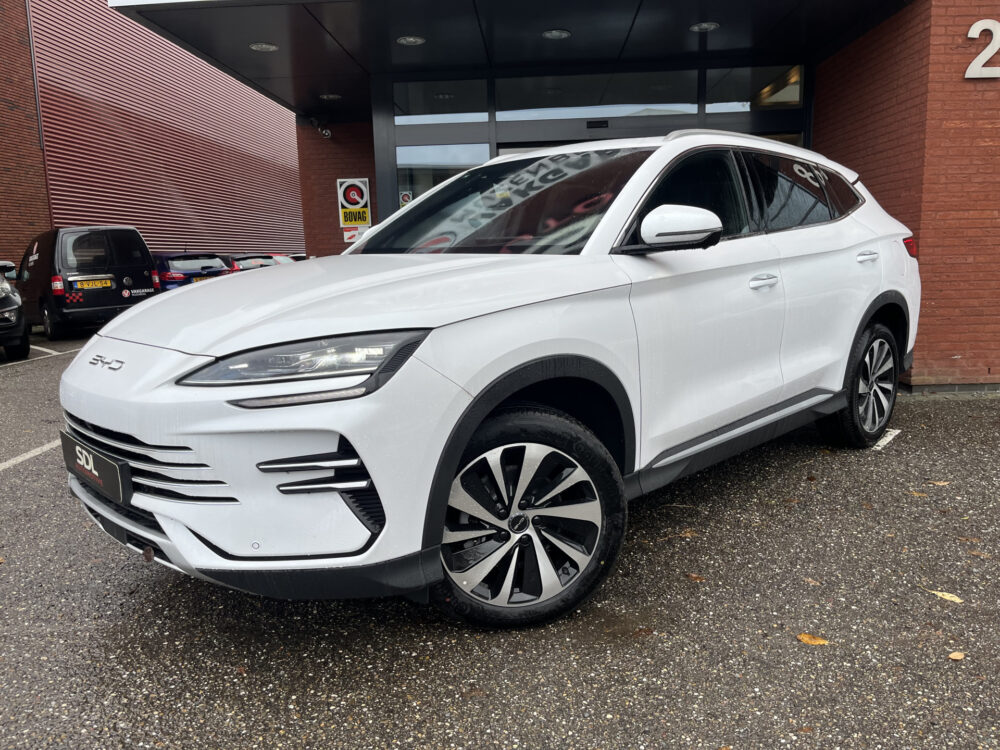 BYD SEAL U 1.5 DM-i FWD Boost // 360 CAMERA+SENSOREN // SCHUIF-KANTELDAK // LEDER+ELEK. STOELEN // DODEHOEK // KEYLESS // STOELVERWARMING-K 1