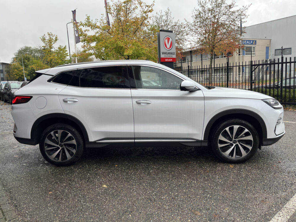 BYD SEAL U 1.5 DM-i FWD Boost // 360 CAMERA+SENSOREN // SCHUIF-KANTELDAK // LEDER+ELEK. STOELEN // DODEHOEK // KEYLESS // STOELVERWARMING-K 6