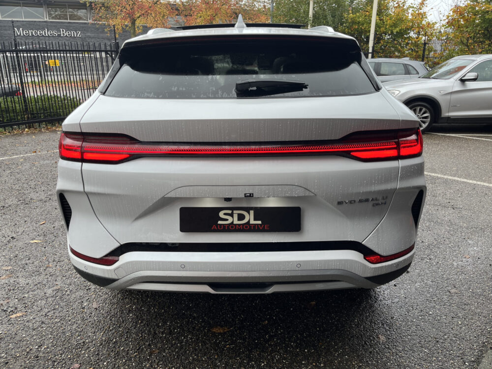 BYD SEAL U 1.5 DM-i FWD Boost // 360 CAMERA+SENSOREN // SCHUIF-KANTELDAK // LEDER+ELEK. STOELEN // DODEHOEK // KEYLESS // STOELVERWARMING-K 7