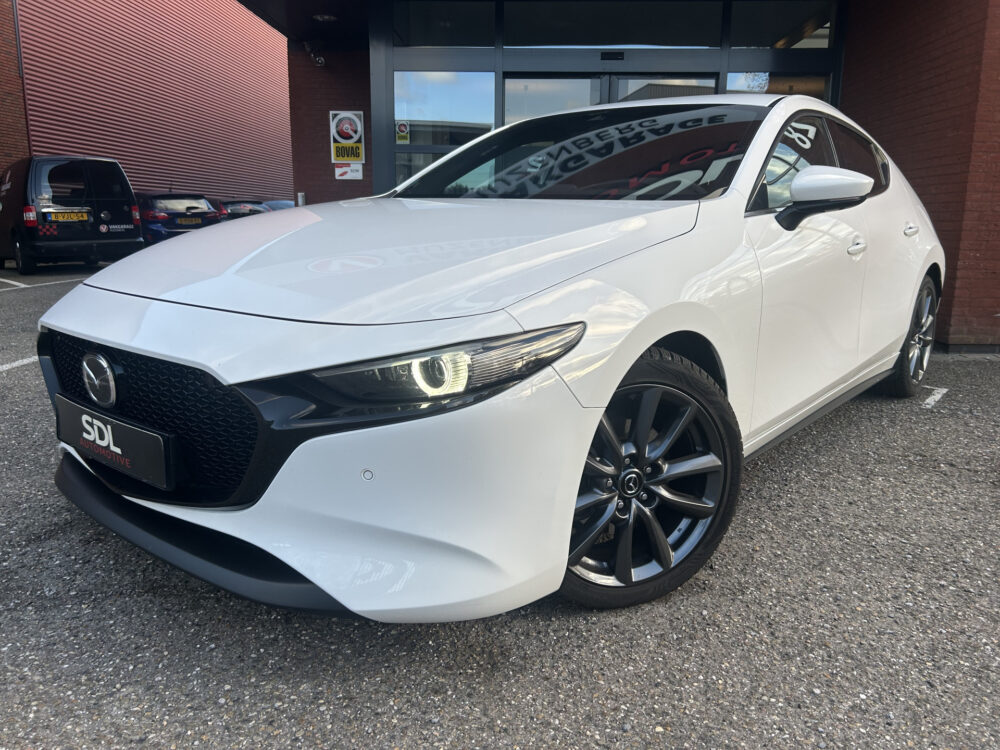 Mazda 3 2.0 e-SkyActiv-G M Hybrid 122 Luxury UNIEK 23000KM!!!! // FULL LED // NAVI + CARPLAY // ADAPTIV CRUISE // HUD // BOSE AUDIO // 3 1