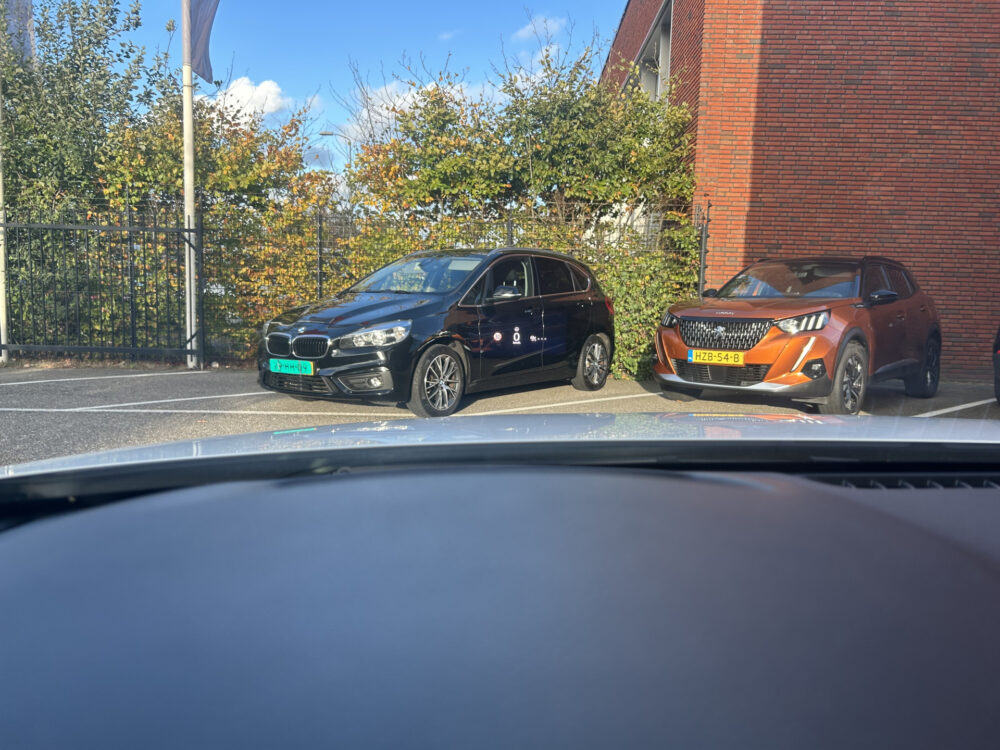 Mazda 3 2.0 e-SkyActiv-G M Hybrid 122 Luxury UNIEK 23000KM!!!! // FULL LED // NAVI + CARPLAY // ADAPTIV CRUISE // HUD // BOSE AUDIO // 3 23