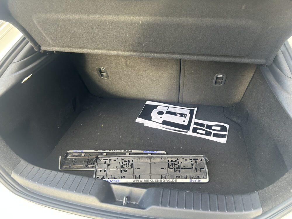 Mazda 3 2.0 e-SkyActiv-G M Hybrid 122 Luxury UNIEK 23000KM!!!! // FULL LED // NAVI + CARPLAY // ADAPTIV CRUISE // HUD // BOSE AUDIO // 3 29