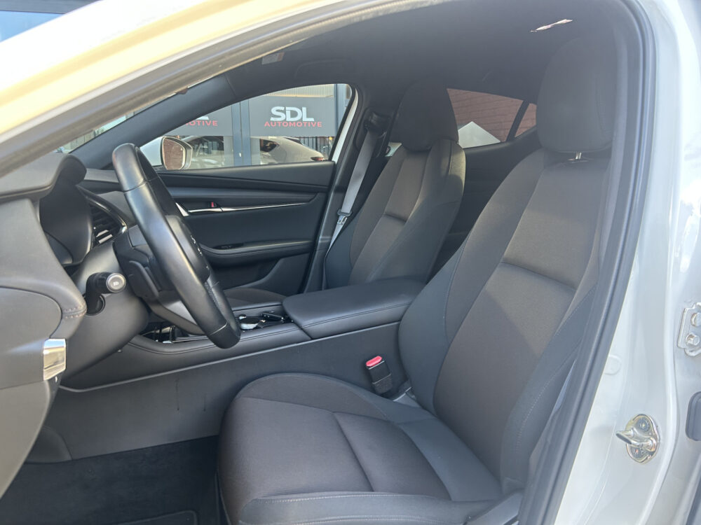 Mazda 3 2.0 e-SkyActiv-G M Hybrid 122 Luxury UNIEK 23000KM!!!! // FULL LED // NAVI + CARPLAY // ADAPTIV CRUISE // HUD // BOSE AUDIO // 3 8