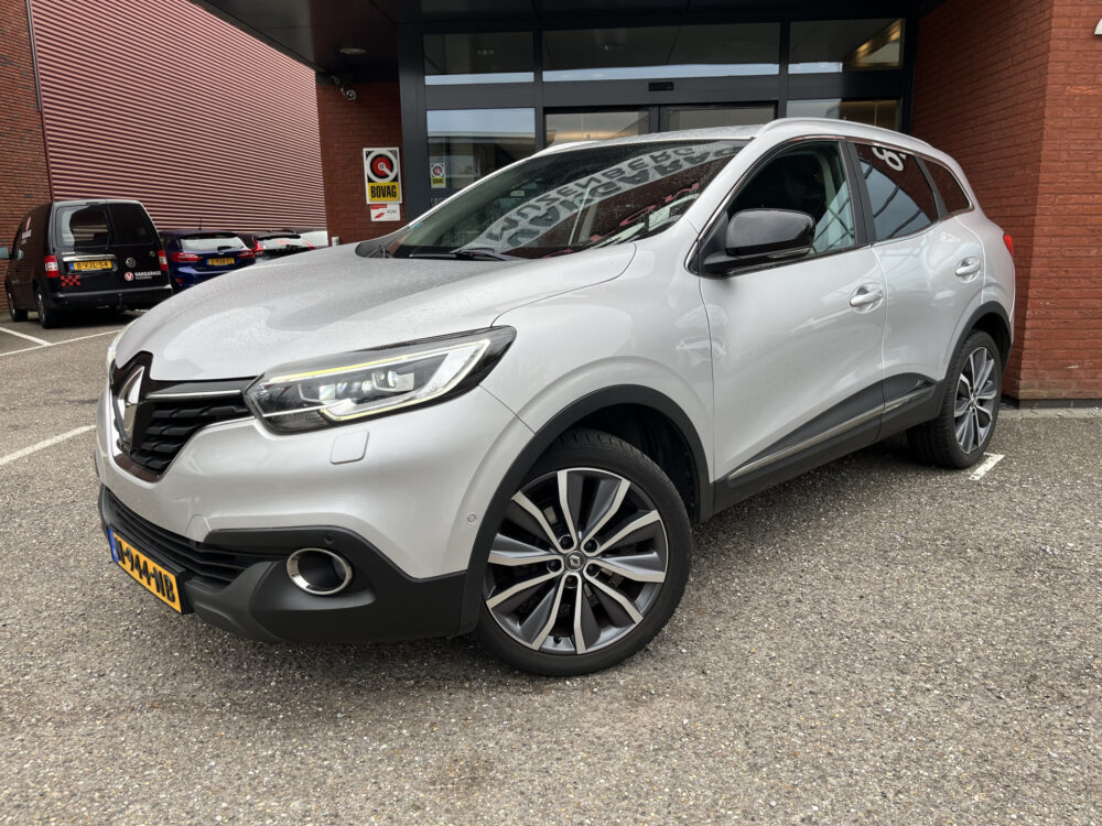 Renault Kadjar 1.6 TCe Intens // LEDER // LED // KEYLESS // DODEHOEK // NAVI+CARPLAY // CAMERA+SENSOREN // BOSE AUDIO // 1