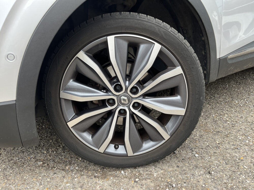 Renault Kadjar 1.6 TCe Intens // LEDER // LED // KEYLESS // DODEHOEK // NAVI+CARPLAY // CAMERA+SENSOREN // BOSE AUDIO // 10