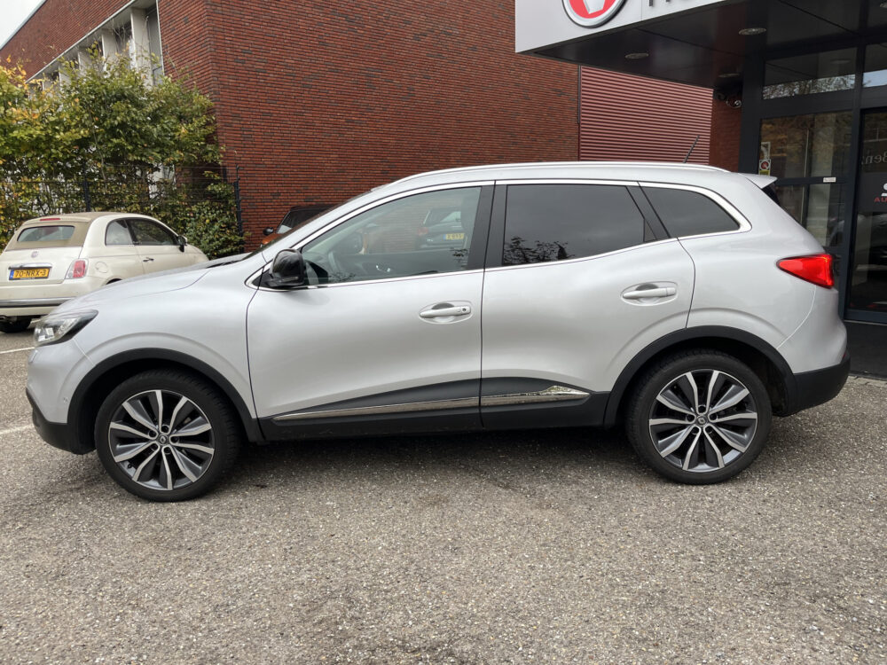 Renault Kadjar 1.6 TCe Intens // LEDER // LED // KEYLESS // DODEHOEK // NAVI+CARPLAY // CAMERA+SENSOREN // BOSE AUDIO // 2