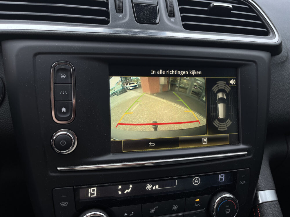 Renault Kadjar 1.6 TCe Intens // LEDER // LED // KEYLESS // DODEHOEK // NAVI+CARPLAY // CAMERA+SENSOREN // BOSE AUDIO // 32
