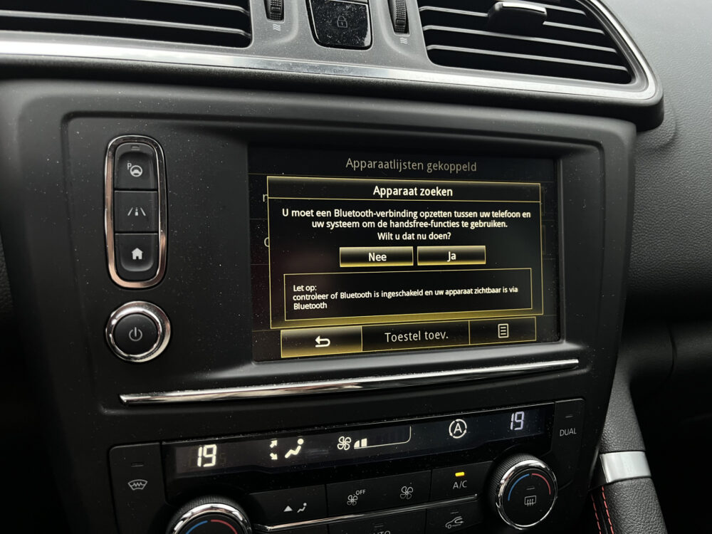 Renault Kadjar 1.6 TCe Intens // LEDER // LED // KEYLESS // DODEHOEK // NAVI+CARPLAY // CAMERA+SENSOREN // BOSE AUDIO // 33