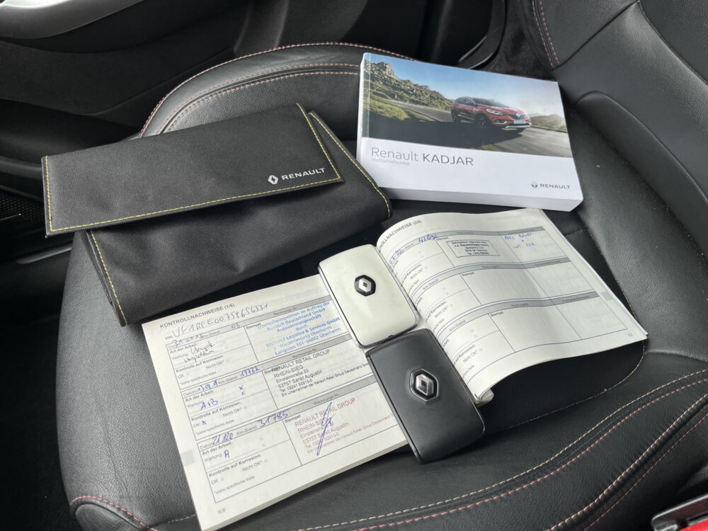 Renault Kadjar 1.6 TCe Intens // LEDER // LED // KEYLESS // DODEHOEK // NAVI+CARPLAY // CAMERA+SENSOREN // BOSE AUDIO // 36