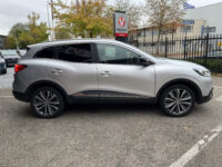Renault Kadjar 1.6 TCe Intens // LEDER // LED // KEYLESS // DODEHOEK // NAVI+CARPLAY // CAMERA+SENSOREN // BOSE AUDIO // 43