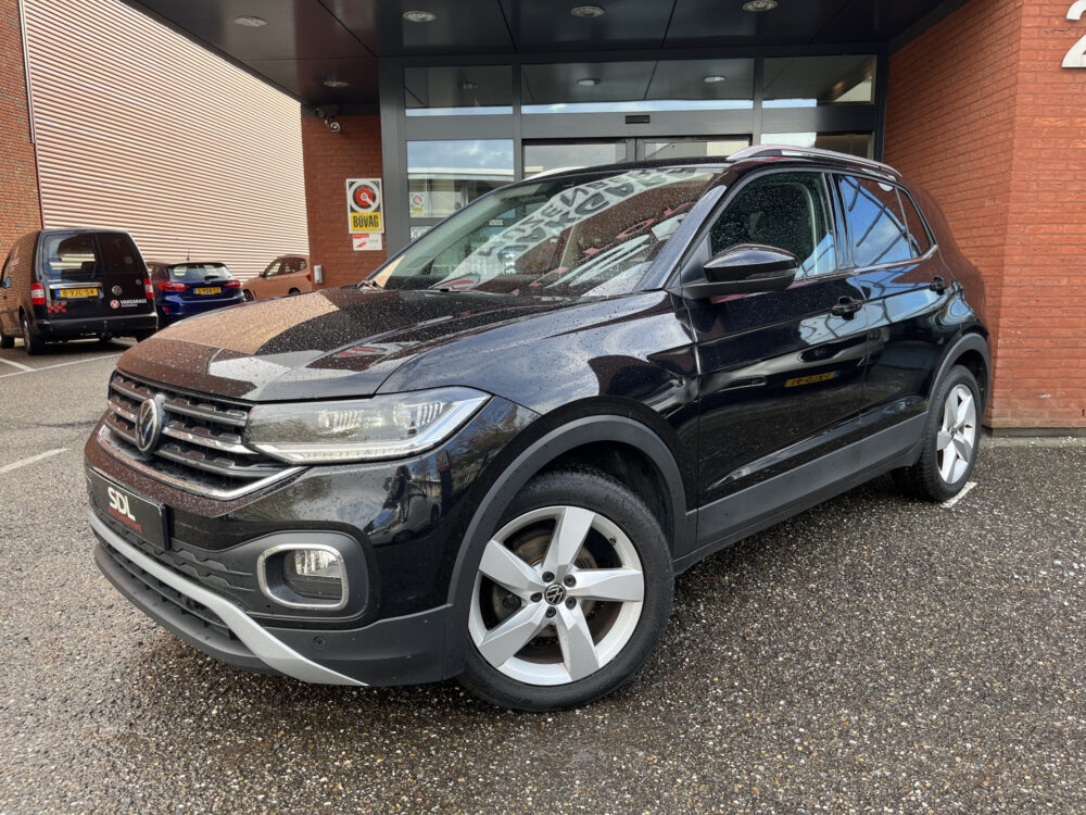 Volkswagen T-Cross 1.5 TSI Style // LED // ADAPT. CRUISE // CLIMA // CAMERA+SENSOREN // APPLE-ANDROID AUTO // STOELVERWARMING // 1