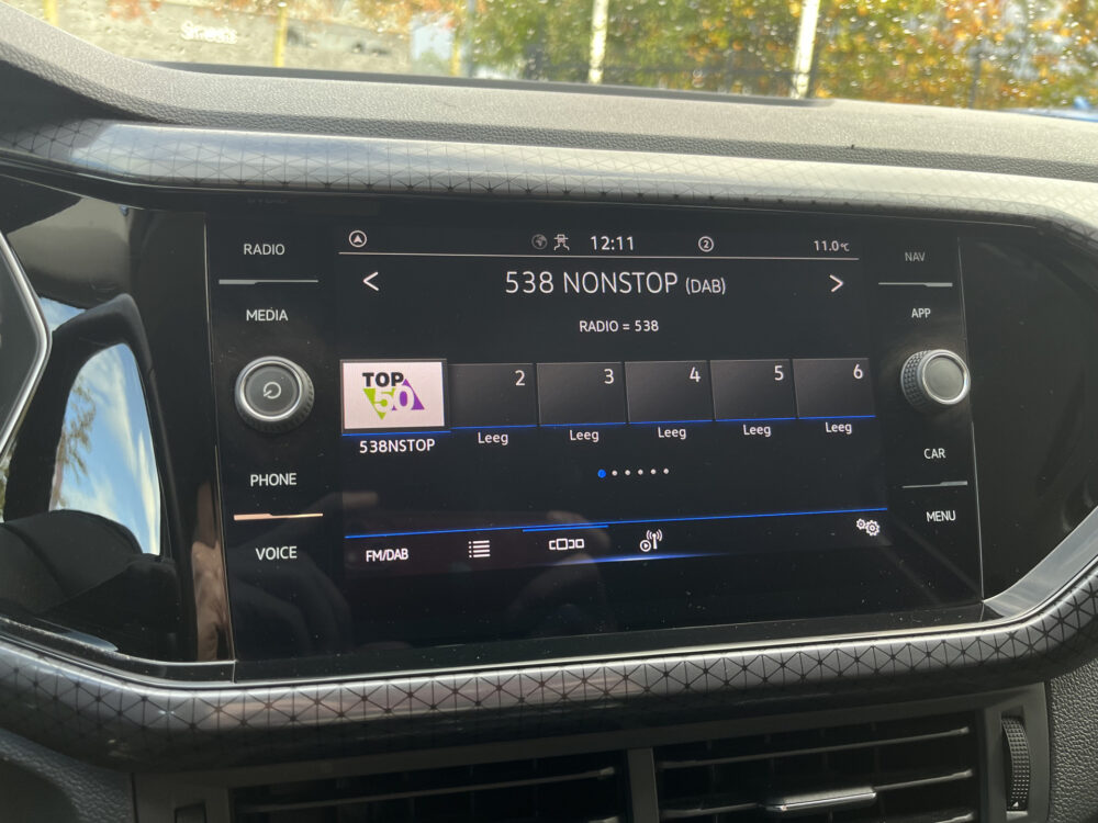 Volkswagen T-Cross 1.5 TSI Style // LED // ADAPT. CRUISE // CLIMA // CAMERA+SENSOREN // APPLE-ANDROID AUTO // STOELVERWARMING // 26