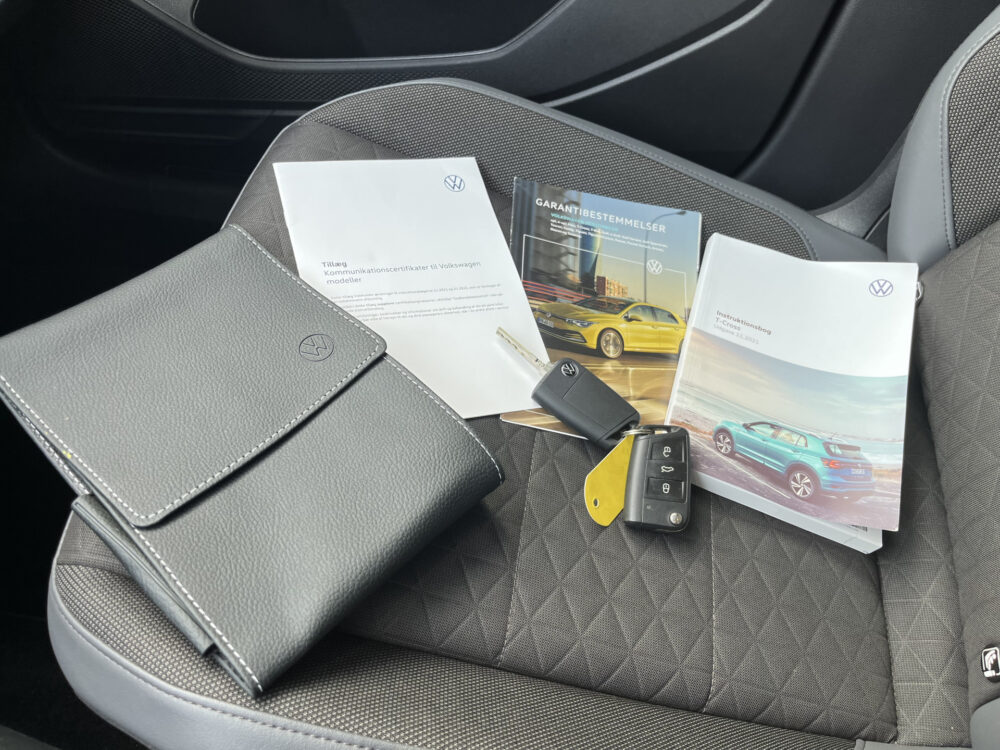 Volkswagen T-Cross 1.5 TSI Style // LED // ADAPT. CRUISE // CLIMA // CAMERA+SENSOREN // APPLE-ANDROID AUTO // STOELVERWARMING // 31