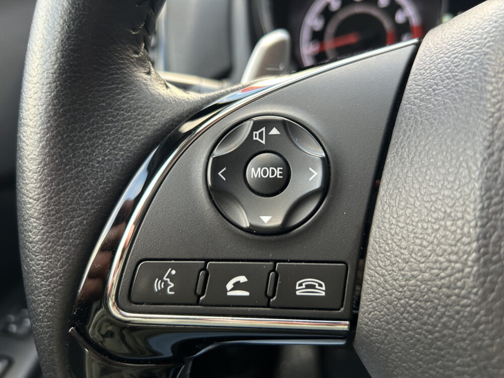 Mitsubishi ASX 2.0 Instyle // LED // APPLE CARPLAY / ANDROID AUTO // PDC // CAMERA // CRUISE 9