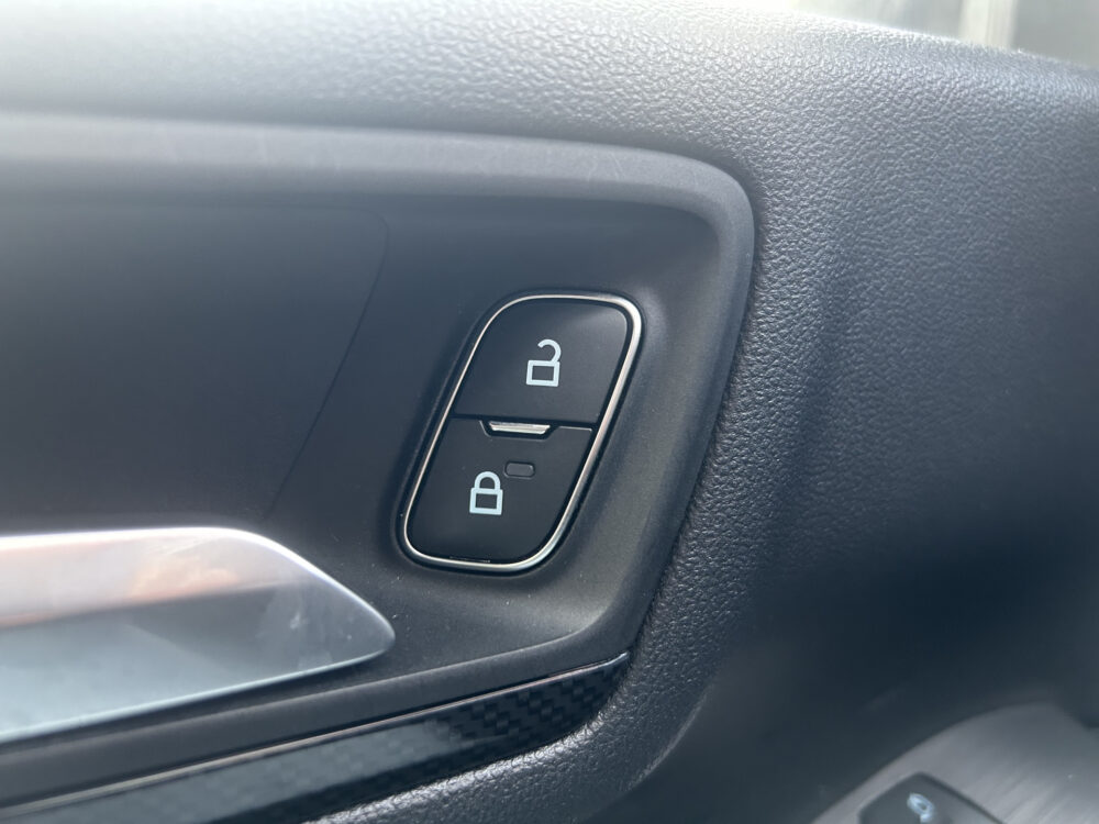 Ford Kuga 2.5 PHEV ST-Line X // FULL LED // NAVI + CARPLAY // PANO/SCHUIFKANTELDAK // CAMERA // WINTERPACK // B&O AUDIO 24