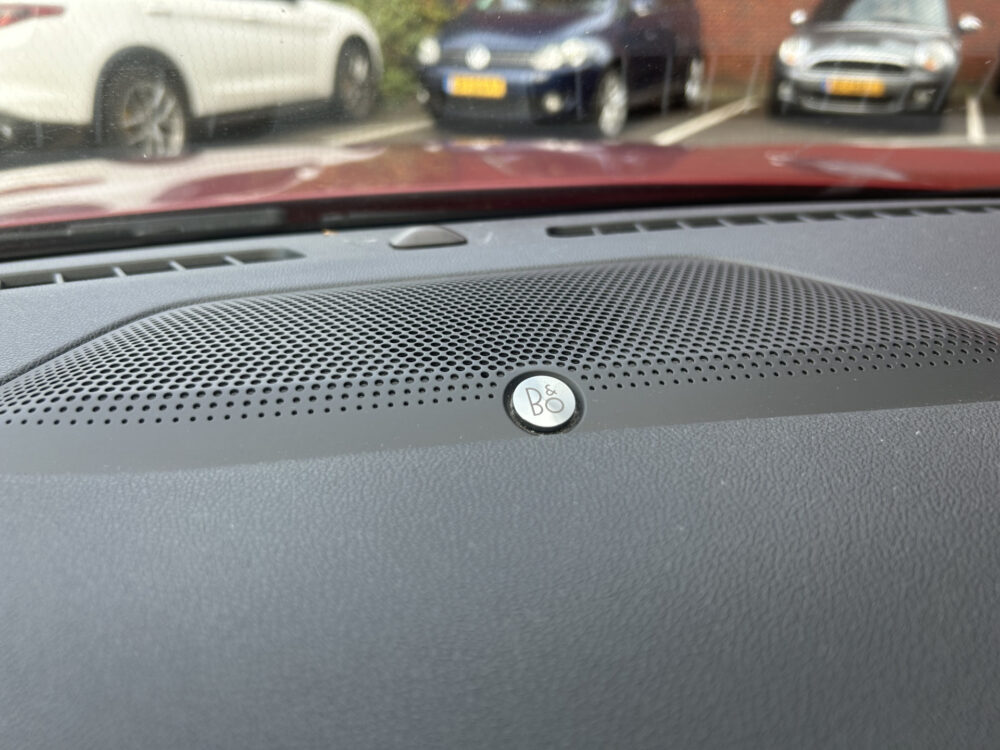 Ford Kuga 2.5 PHEV ST-Line X // FULL LED // NAVI + CARPLAY // PANO/SCHUIFKANTELDAK // CAMERA // WINTERPACK // B&O AUDIO 27