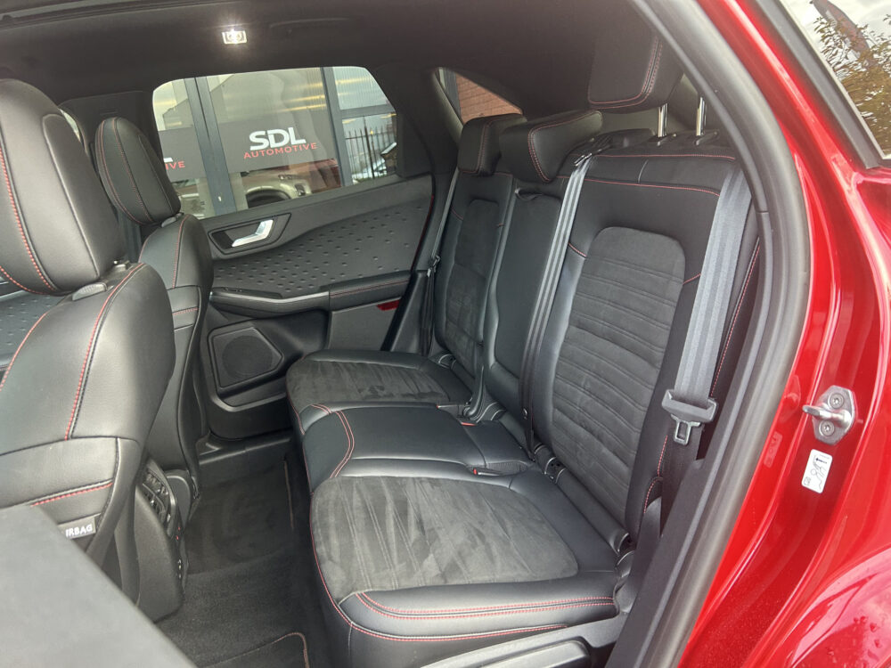 Ford Kuga 2.5 PHEV ST-Line X // FULL LED // NAVI + CARPLAY // PANO/SCHUIFKANTELDAK // CAMERA // WINTERPACK // B&O AUDIO 34